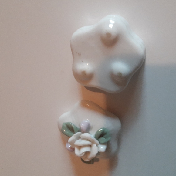 Small Floral trinket box 2" - Picture 4 of 5